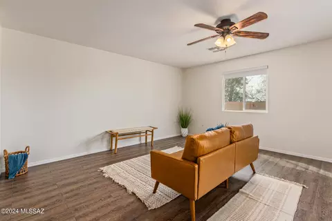 Bedroom - 4792 E Desert Thorn Dr, Tucson, AZ 85756 photo 1 of 8