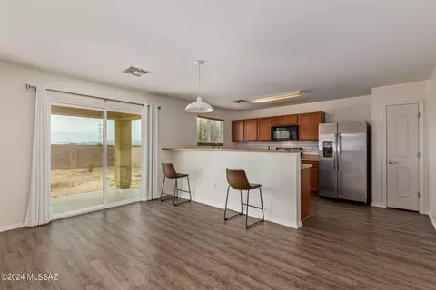 Kitchen - 4792 E Desert Thorn Dr, Tucson, AZ 85756 photo 1 of 5