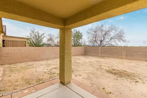 Exterior - 4792 E Desert Thorn Dr, Tucson, AZ 85756 photo 3 of 4