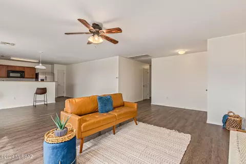 Living - 4792 E Desert Thorn Dr, Tucson, AZ 85756 photo 3 of 3