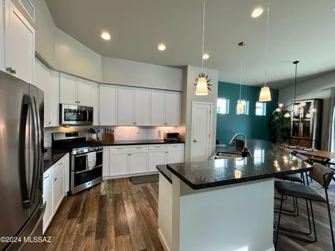 Kitchen - 7532 E Bookmark Pl, Tucson, AZ 85715 photo 1 of 6