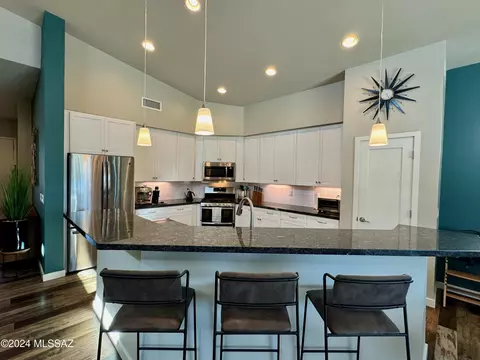 Kitchen - 7532 E Bookmark Pl, Tucson, AZ 85715 photo 6 of 6