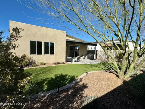 Exterior - 7532 E Bookmark Pl, Tucson, AZ 85715 photo 7 of 9