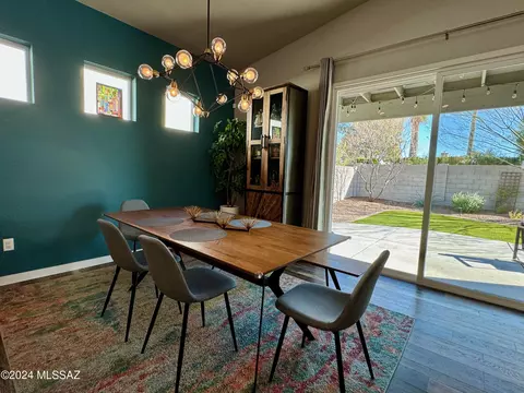 Dining - 7532 E Bookmark Pl, Tucson, AZ 85715 photo 4 of 4