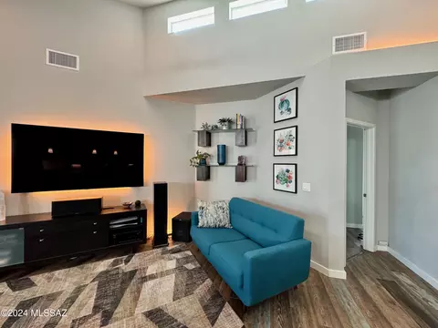 Living - 7532 E Bookmark Pl, Tucson, AZ 85715 photo 3 of 4