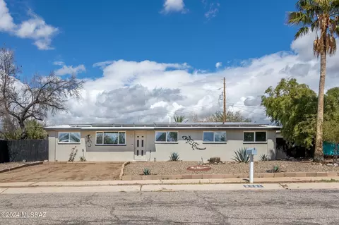 8051 E Malvern St, Tucson, AZ 85710