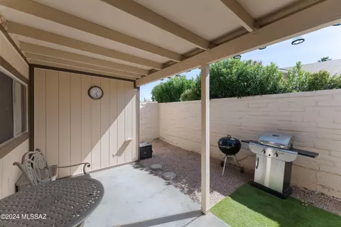 542 E Savannah St, Vail, AZ 85641 photo 19
