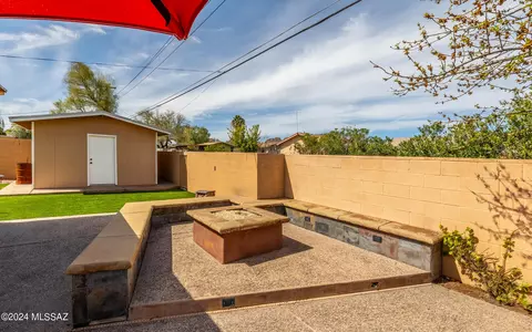 Exterior - 2750 W Capistrano Rd, Tucson, AZ 85746 photo 5 of 7