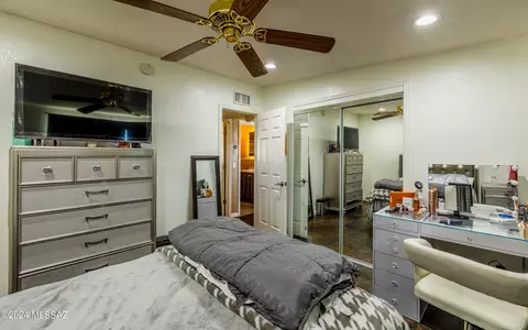 Bedroom - 2750 W Capistrano Rd, Tucson, AZ 85746 photo 5 of 5