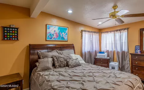Bedroom - 2750 W Capistrano Rd, Tucson, AZ 85746 photo 2 of 5