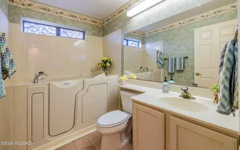 Bath - 1196 E Haystack Dr, Oro Valley, AZ 85755 photo 4 of 4