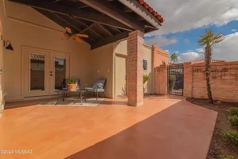 Exterior - 7561 E Via Cornucopia, Tucson, AZ 85715 photo 4 of 9
