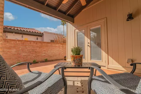 Exterior - 7561 E Via Cornucopia, Tucson, AZ 85715 photo 6 of 9