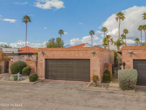 7561 E Via Cornucopia, Tucson, AZ 85715