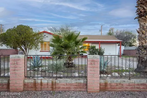 2626 E 18th St, Tucson, AZ 85716