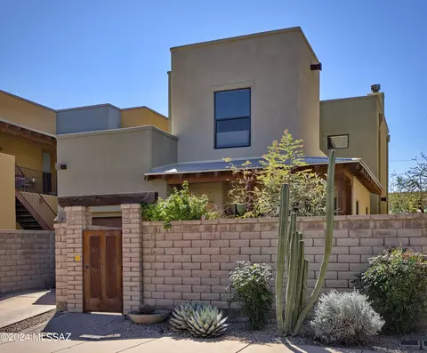 324 E Cedarvale Road Rd, Tucson, AZ 85704