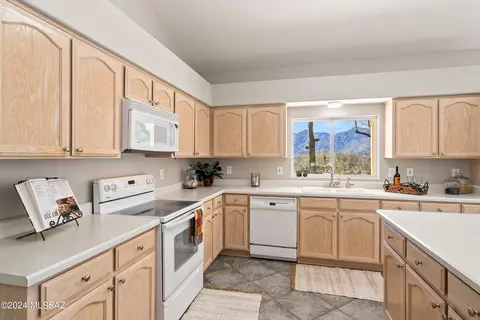 Kitchen - 4011 E Appleton Pl, Tucson, AZ 85739 photo 3 of 3