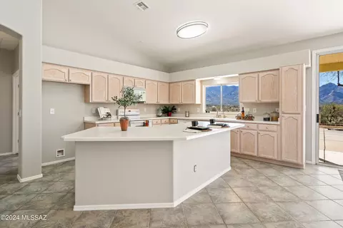 Kitchen - 4011 E Appleton Pl, Tucson, AZ 85739 photo 1 of 3