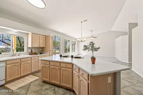 Kitchen - 4011 E Appleton Pl, Tucson, AZ 85739 photo 2 of 3