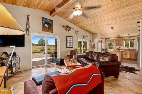 Living - 51 Stardust Ln, Elgin, AZ 85611 photo 4 of 4