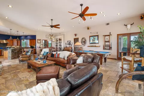 Living - 51 Stardust Ln, Elgin, AZ 85611 photo 2 of 4