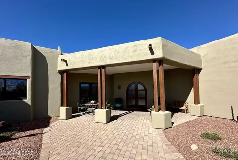 4888 N Saguaro Hills Dr, Tucson, AZ 85749