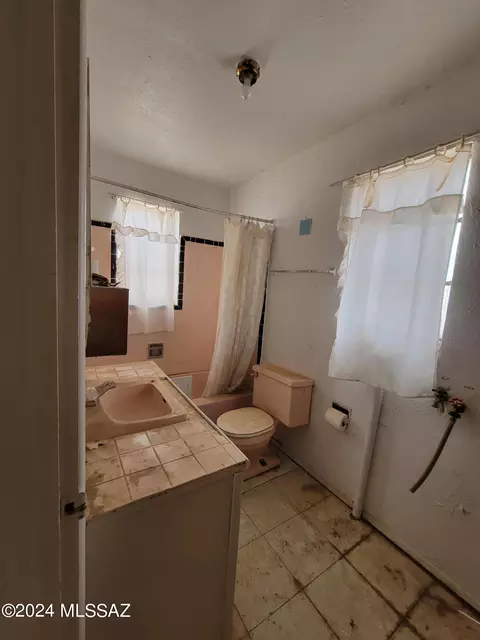921 E 9th St, Douglas, AZ 85607 photo 4