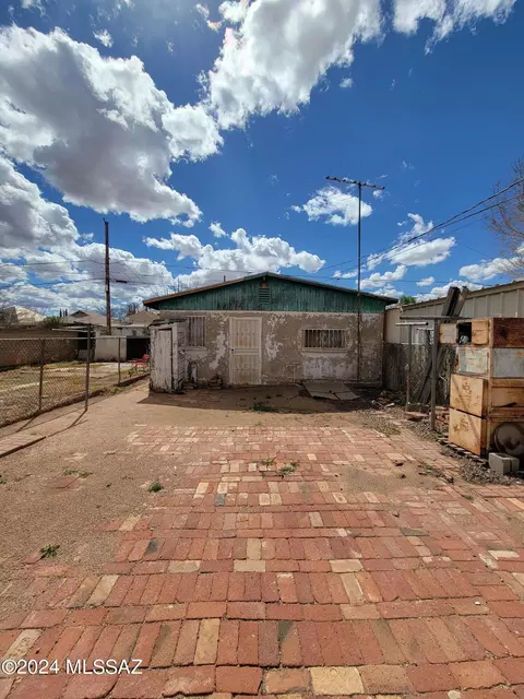 921 E 9th St, Douglas, AZ 85607 photo 7