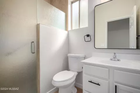Bath - 63333 E Harmony Dr, Tucson, AZ 85739 photo 3 of 3