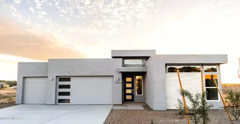 10020 S Rolling Water Dr, Vail, AZ 85641