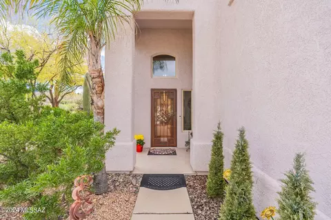 630 N Western Ridge Trl, Tucson, AZ 85748