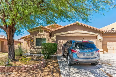 6448 W Elk Falls Way, Tucson, AZ 85757
