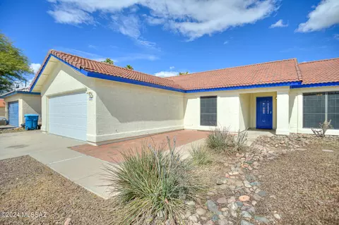 5290 W Grouse Way, Tucson, AZ 85742