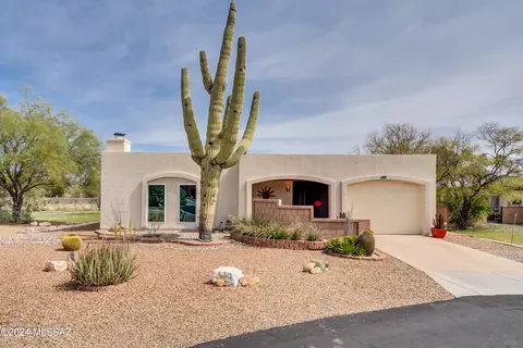 297 E Calle Herboso, Green Valley, AZ 85614