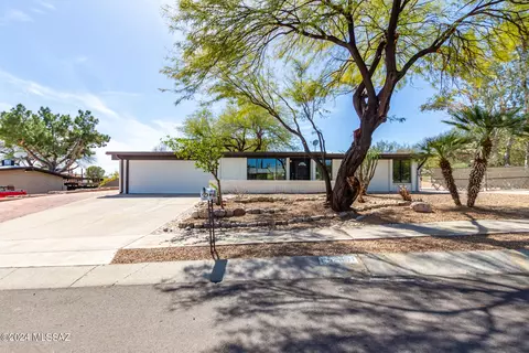 7891 N Patrick Henry Pl, Tucson, AZ 85741