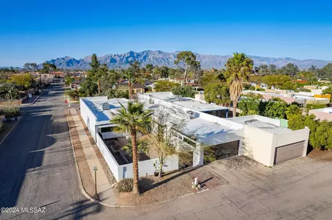 View/Area - 2202 E Drachman St, Tucson, AZ 85719 photo 1 of 3