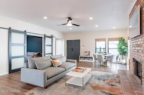 Living - 2202 E Drachman St, Tucson, AZ 85719 photo 2 of 4