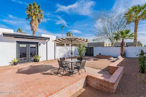 Exterior - 2202 E Drachman St, Tucson, AZ 85719 photo 7 of 7