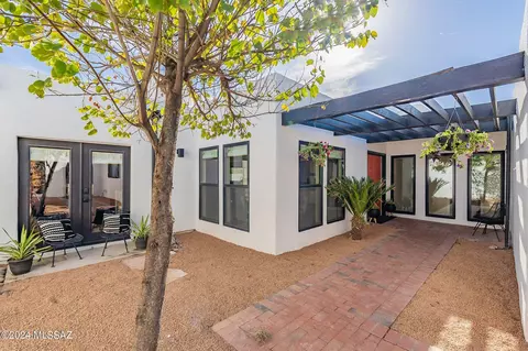 Exterior - 2202 E Drachman St, Tucson, AZ 85719 photo 2 of 7