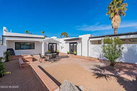 Exterior - 2202 E Drachman St, Tucson, AZ 85719 photo 6 of 7