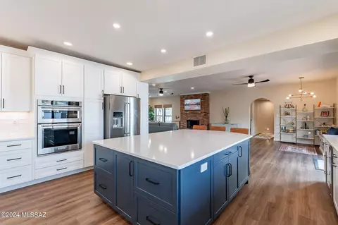 Kitchen - 2202 E Drachman St, Tucson, AZ 85719 photo 1 of 5