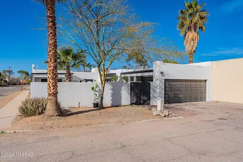 Exterior - 2202 E Drachman St, Tucson, AZ 85719 photo 5 of 7