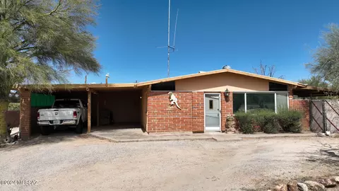 330 W Spring Valley Dr, Oro Valley, AZ 85704