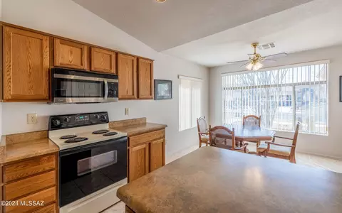Kitchen - 65756 E Rose Crest Dr, Saddlebrooke, AZ 85739 photo 3 of 3