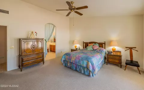 Bedroom - 65756 E Rose Crest Dr, Saddlebrooke, AZ 85739 photo 2 of 5