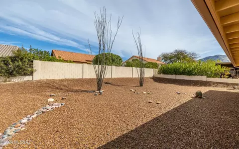 Exterior - 65756 E Rose Crest Dr, Saddlebrooke, AZ 85739 photo 2 of 9