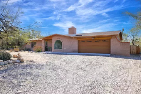 3568 E Lizard Rock Place Pl E, Tucson, AZ 85718