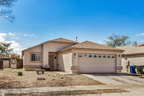 Exterior - 6432 E Nelson Dr, Tucson, AZ 85730 photo 3 of 13
