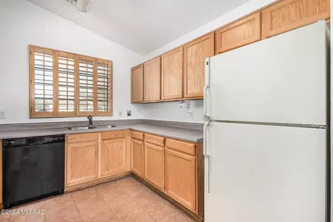 Kitchen - 6432 E Nelson Dr, Tucson, AZ 85730 photo 1 of 2