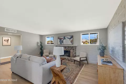 8452 E 19th St, Tucson, AZ 85710 photo 10